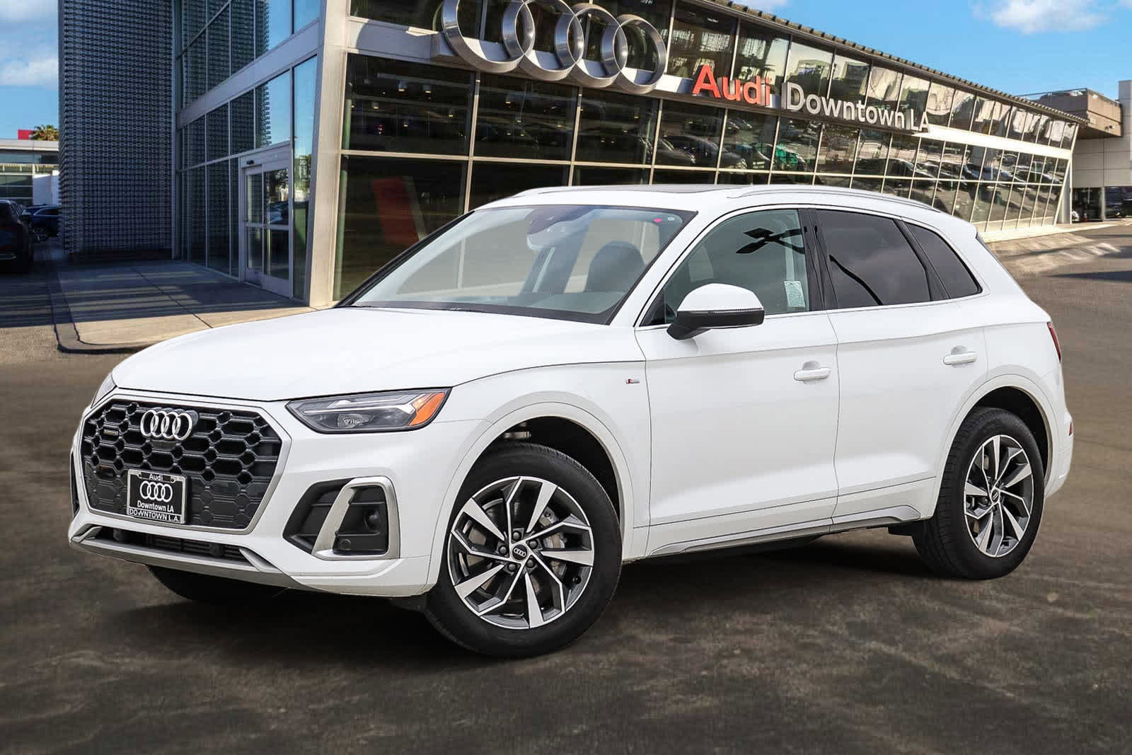 Used 2024 Audi Q5 2.0T Premium Plus w/ Premium Plus Package