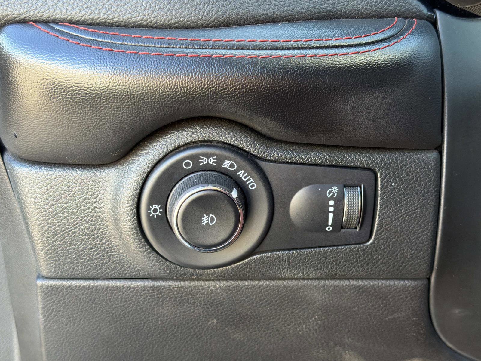 Used 2023 Dodge Durango GT image 17