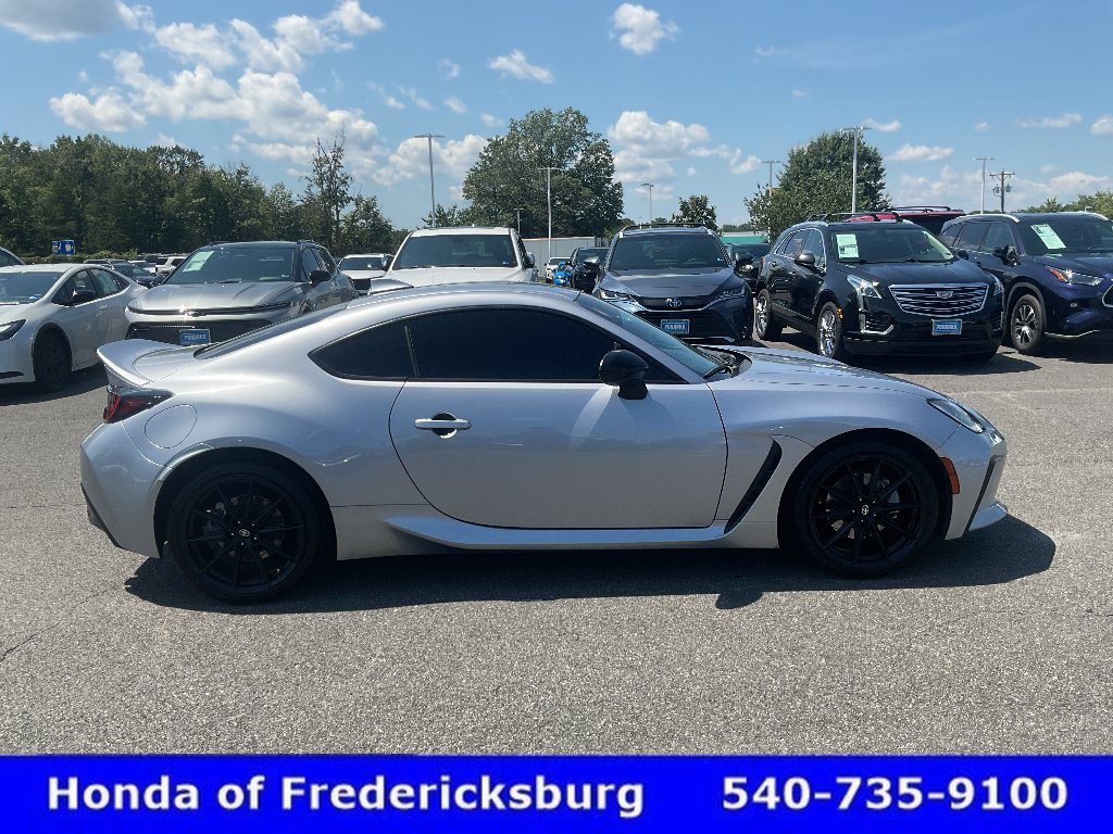 Used 2022 Toyota GR86 Premium w/ ALL Weather Mat Package (TMS) RWD image 11