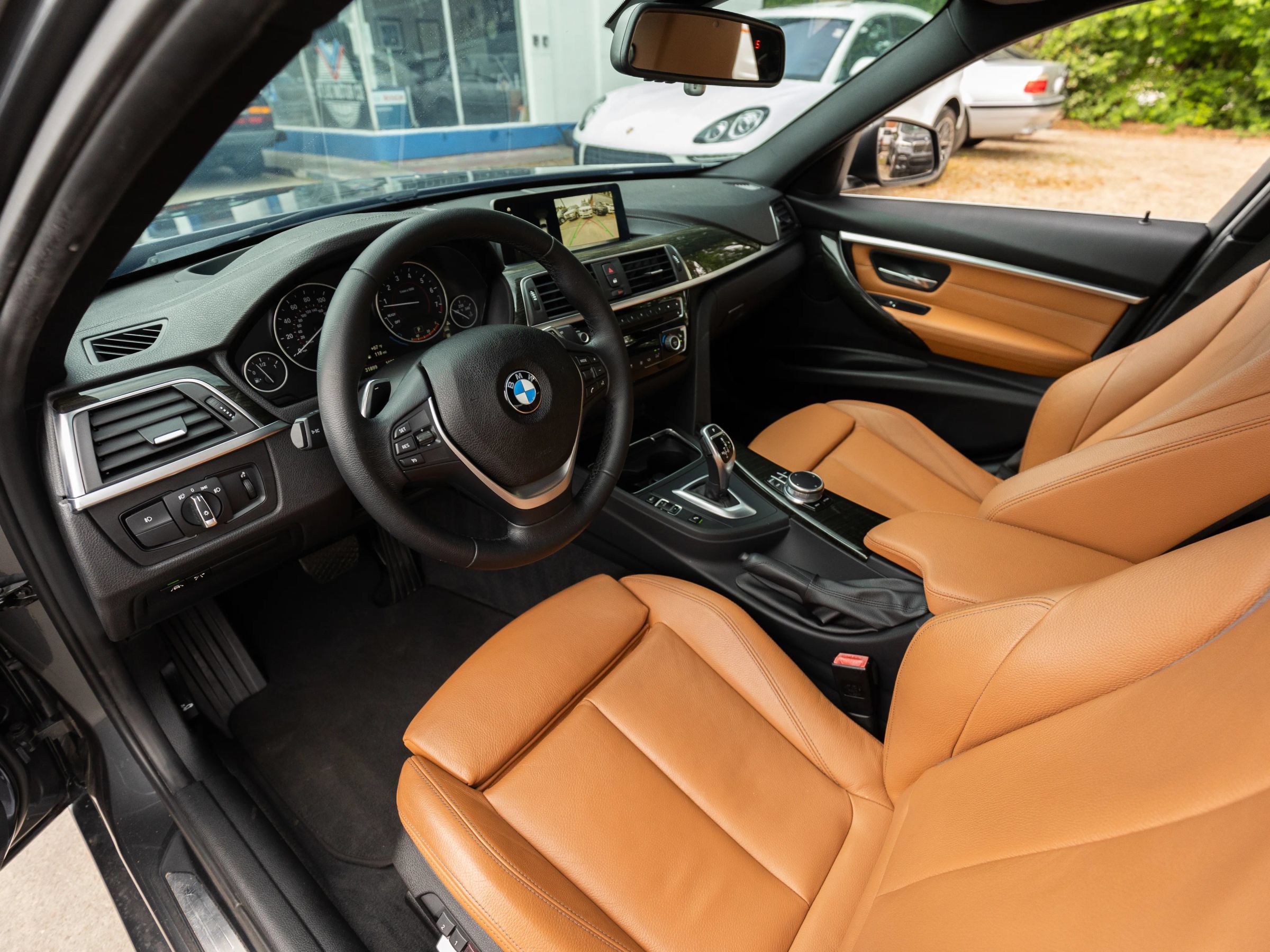 Used 2018 BMW 330i Sedan RWD image 19