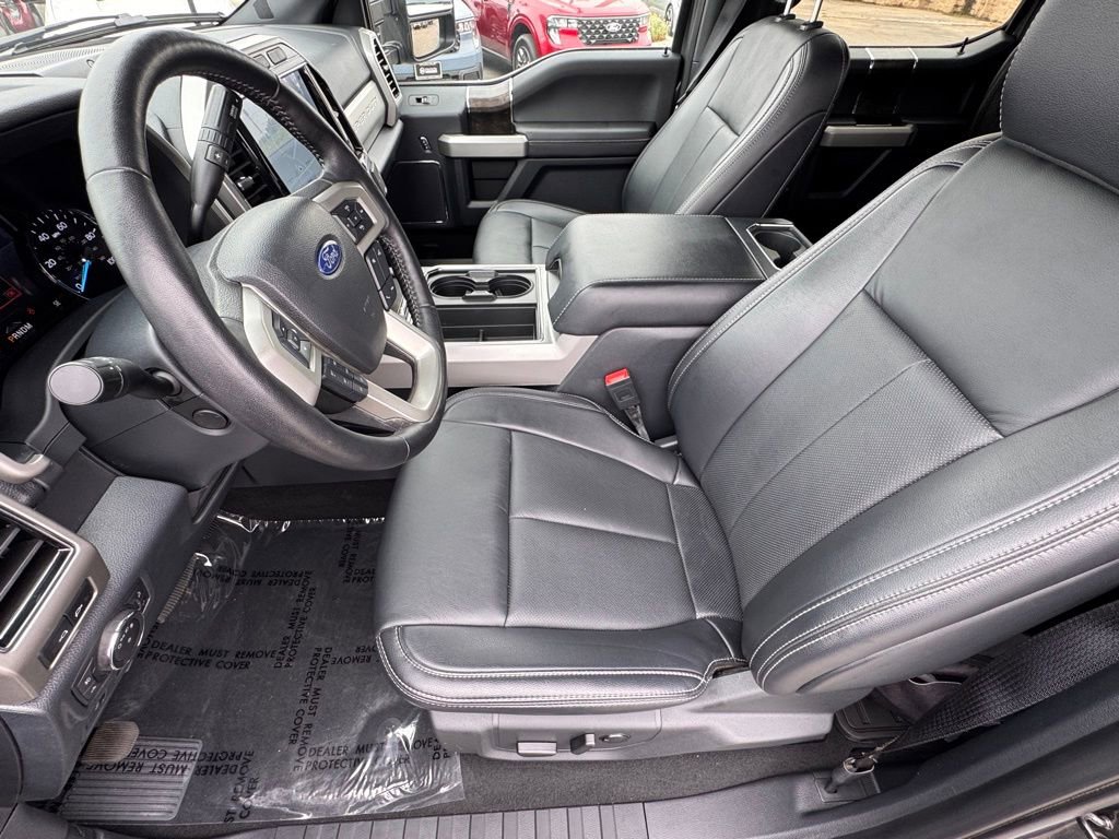 Certified 2022 Ford F250 Lariat w/ Black Appearance Package image 17