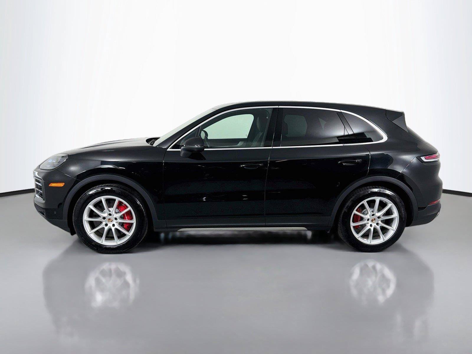 Certified 2026 Porsche Cayenne S AWD/4WD image 2