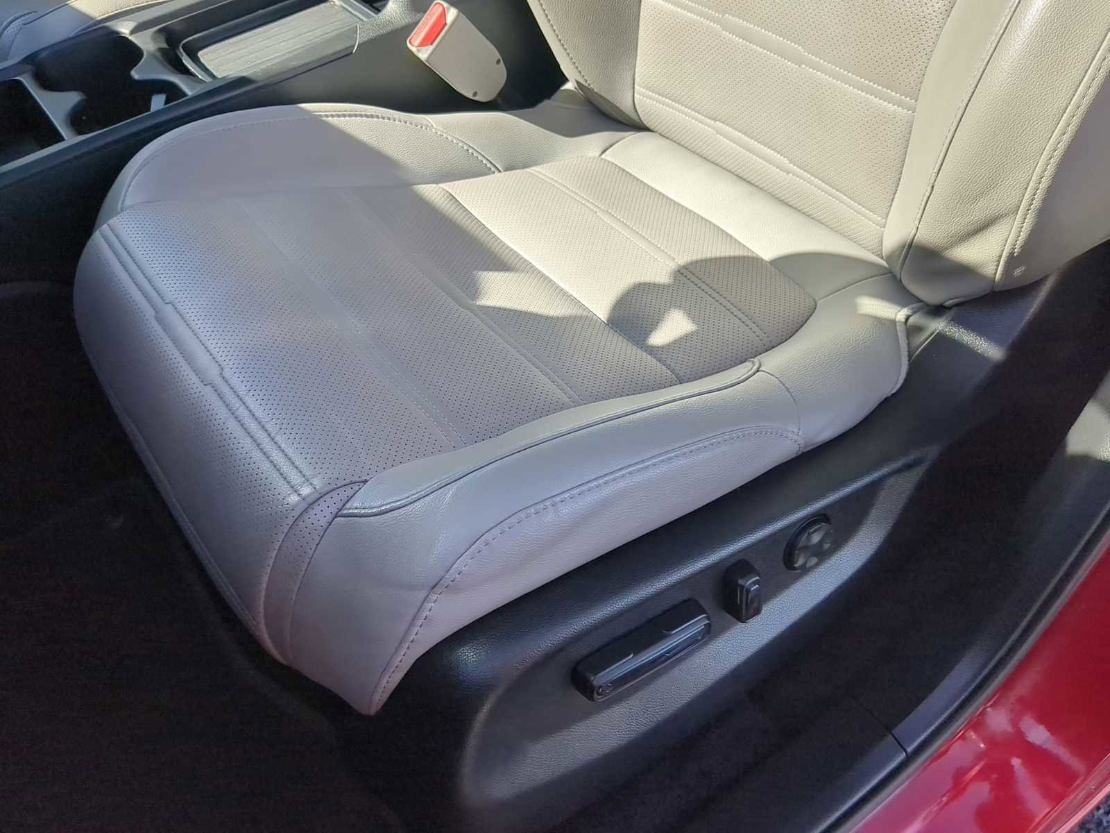 Used 2020 Honda CR-V EX-L image 13