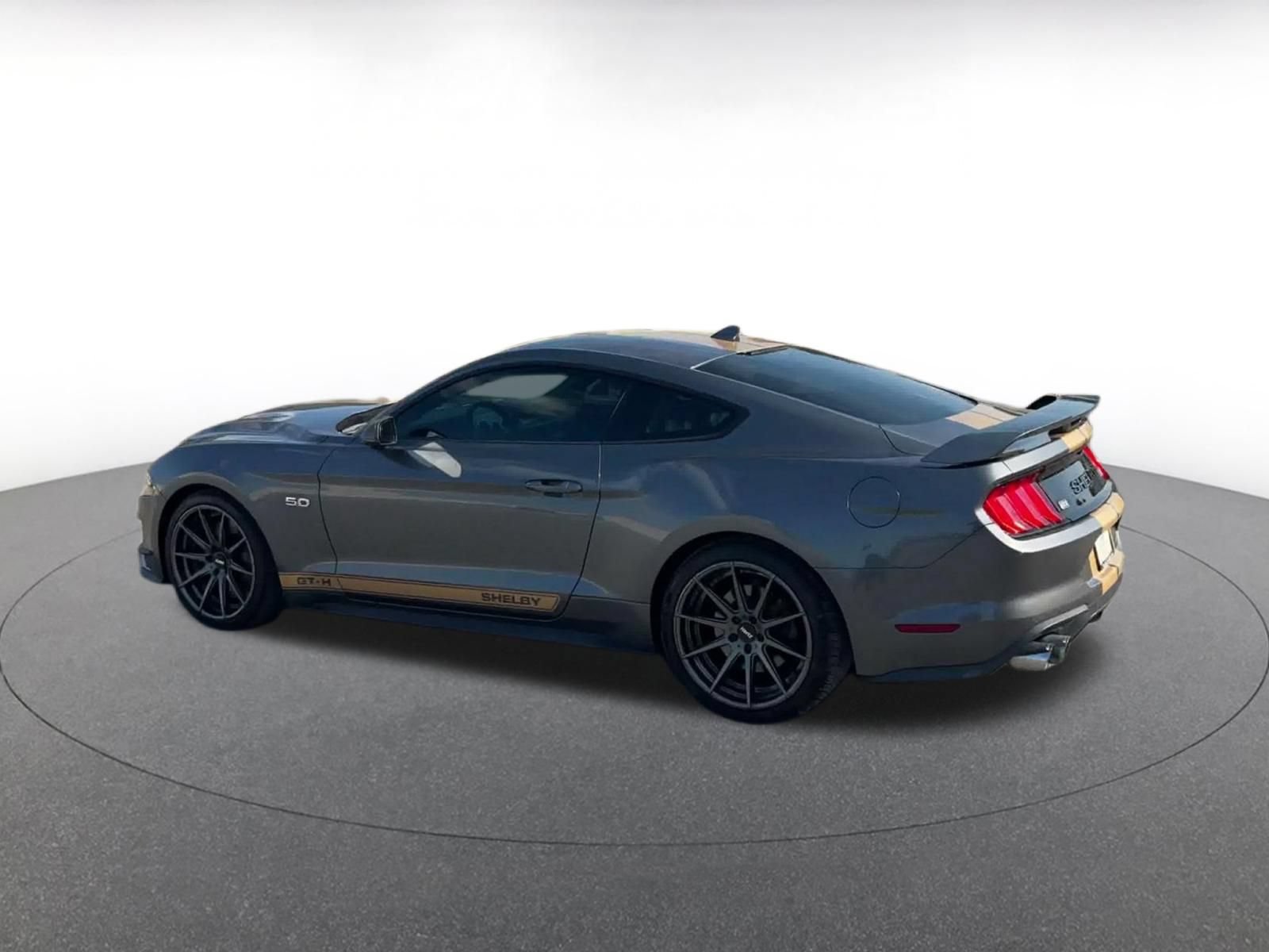 Used 2022 Ford Mustang GT Premium w/ GT Performance Package RWD image 9