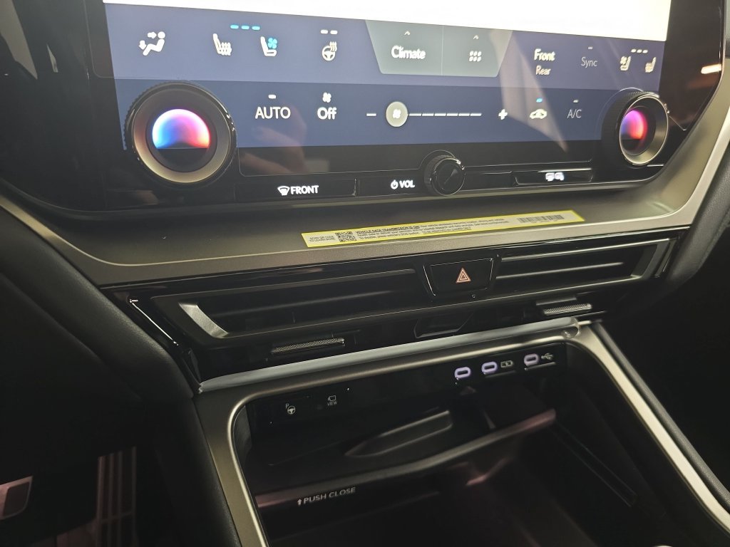 New 2026 Lexus TX 500h AWD w/ Technology Package image 23