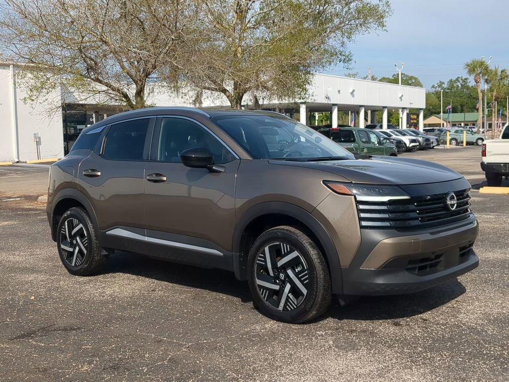 Used 2026 Nissan Kicks SV image 2