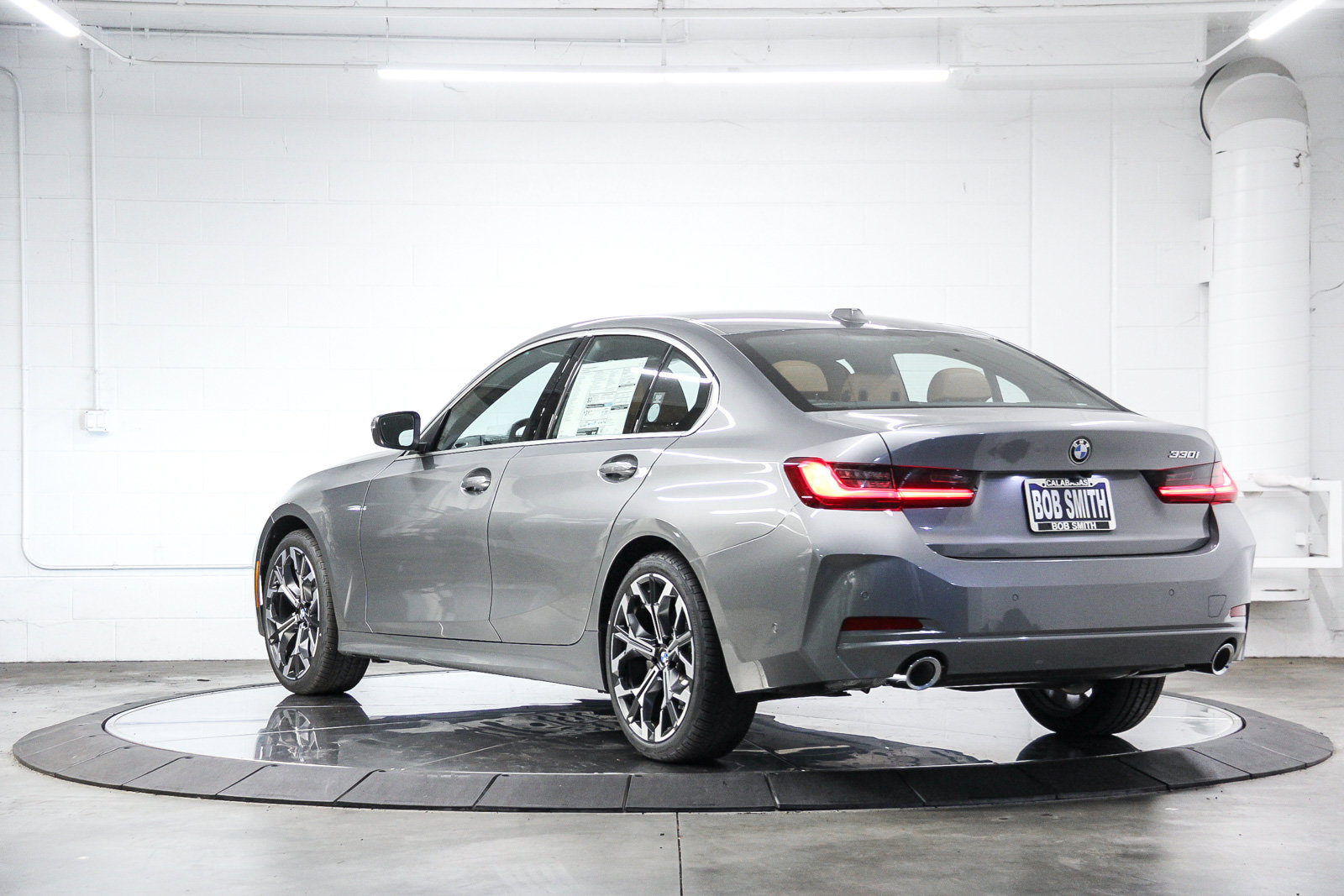 New 2026 BMW 330i Sedan w/ Premium Package RWD image 4
