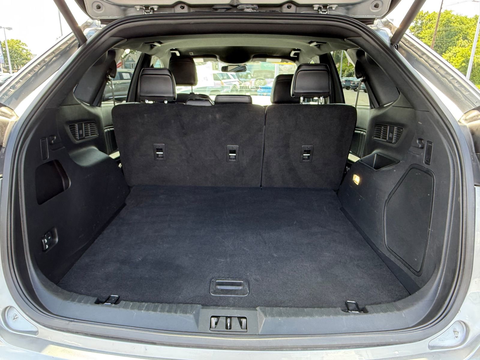 Used 2024 Ford Edge ST image 30