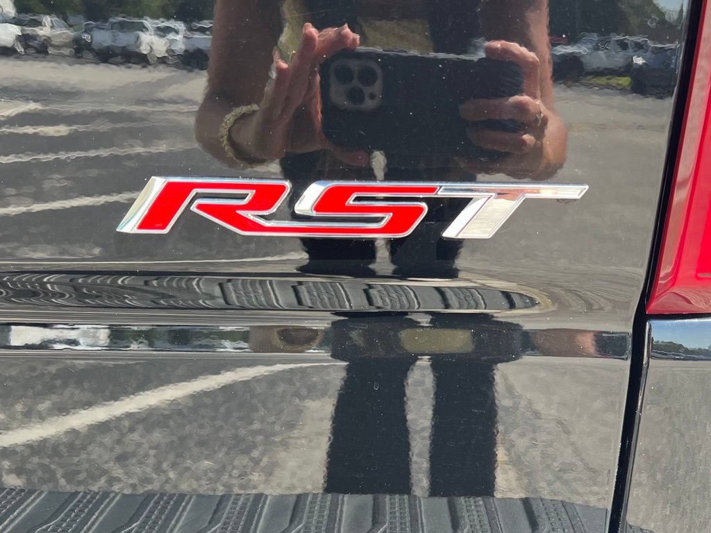 Used 2021 Chevrolet Silverado 1500 RST w/ Z71 Off-Road Package AWD/4WD image 10