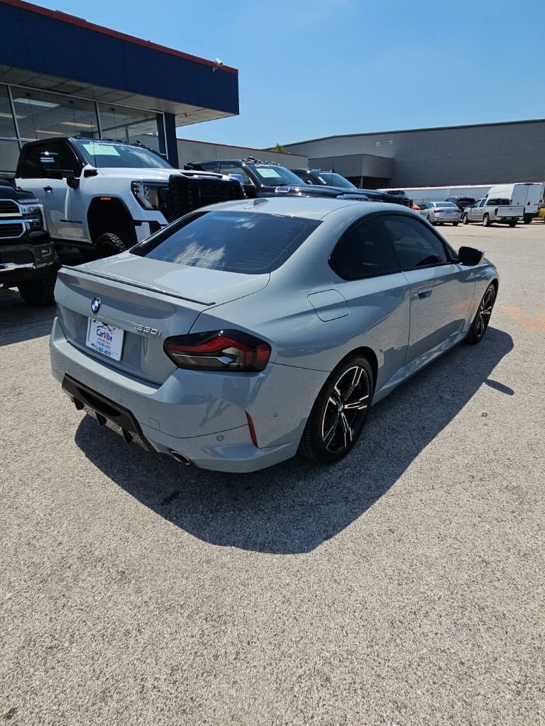 Used 2025 BMW 230i Coupe w/ M Sport Package RWD image 7