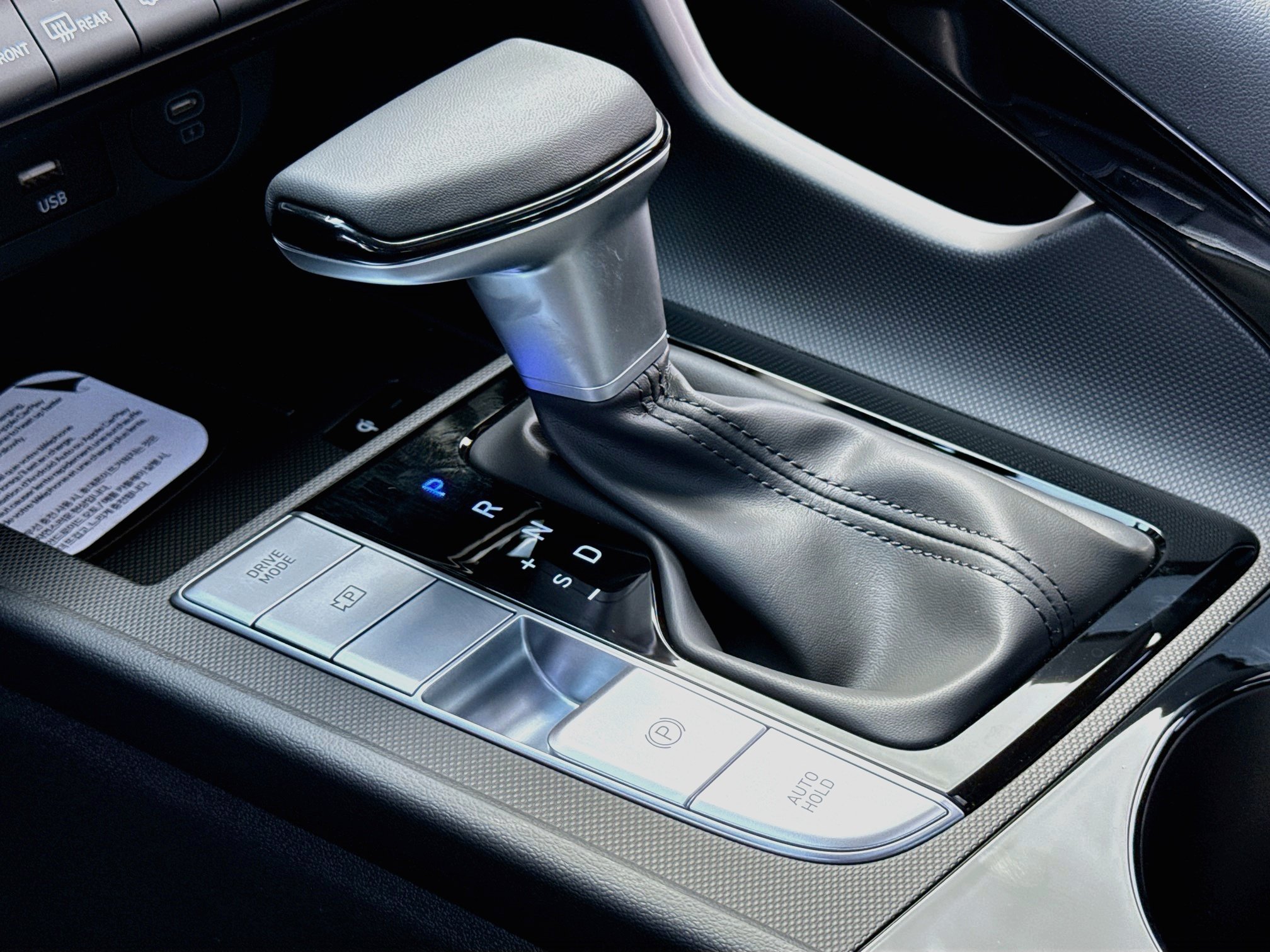New 2026 Hyundai Elantra Limited FWD image 12