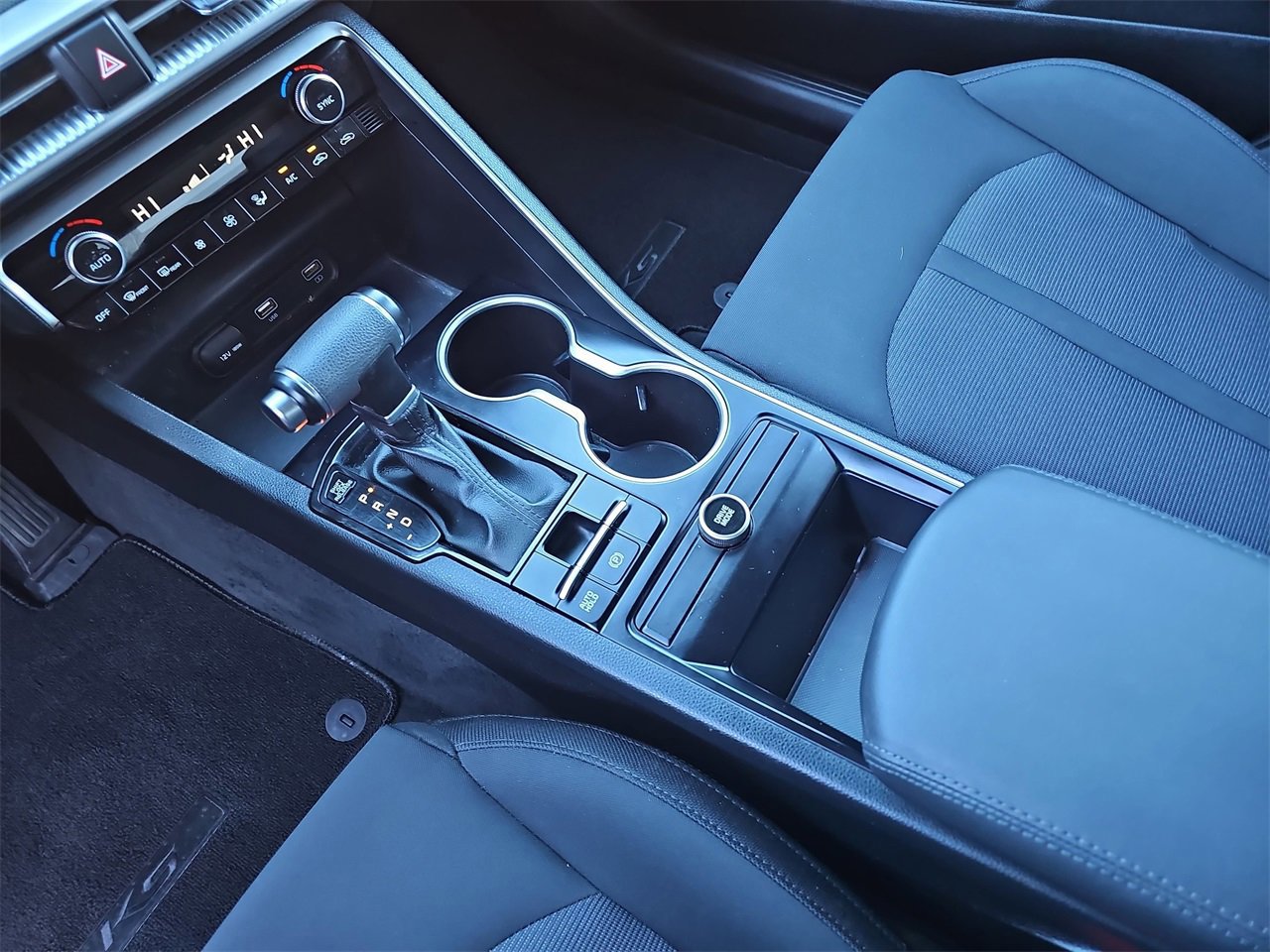 Used 2023 Kia K5 LXS image 23