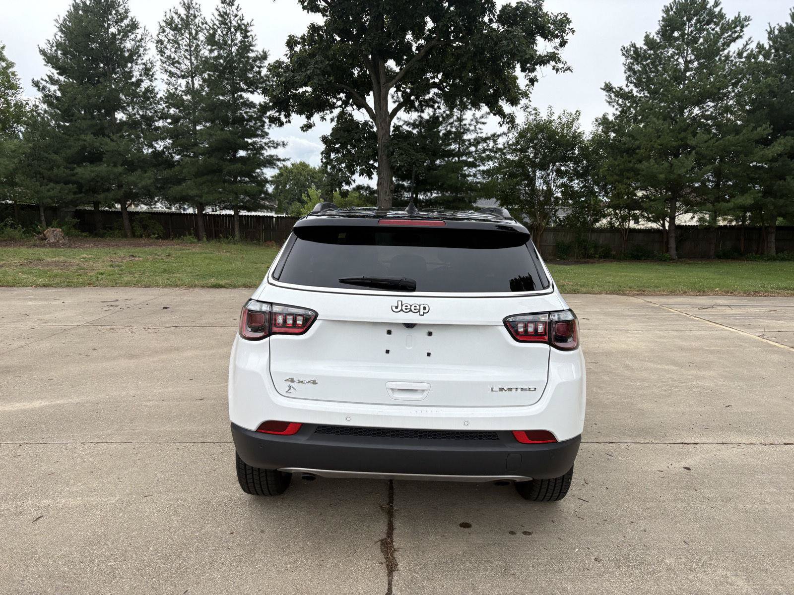 Used 2023 Jeep Compass Limited AWD/4WD image 21