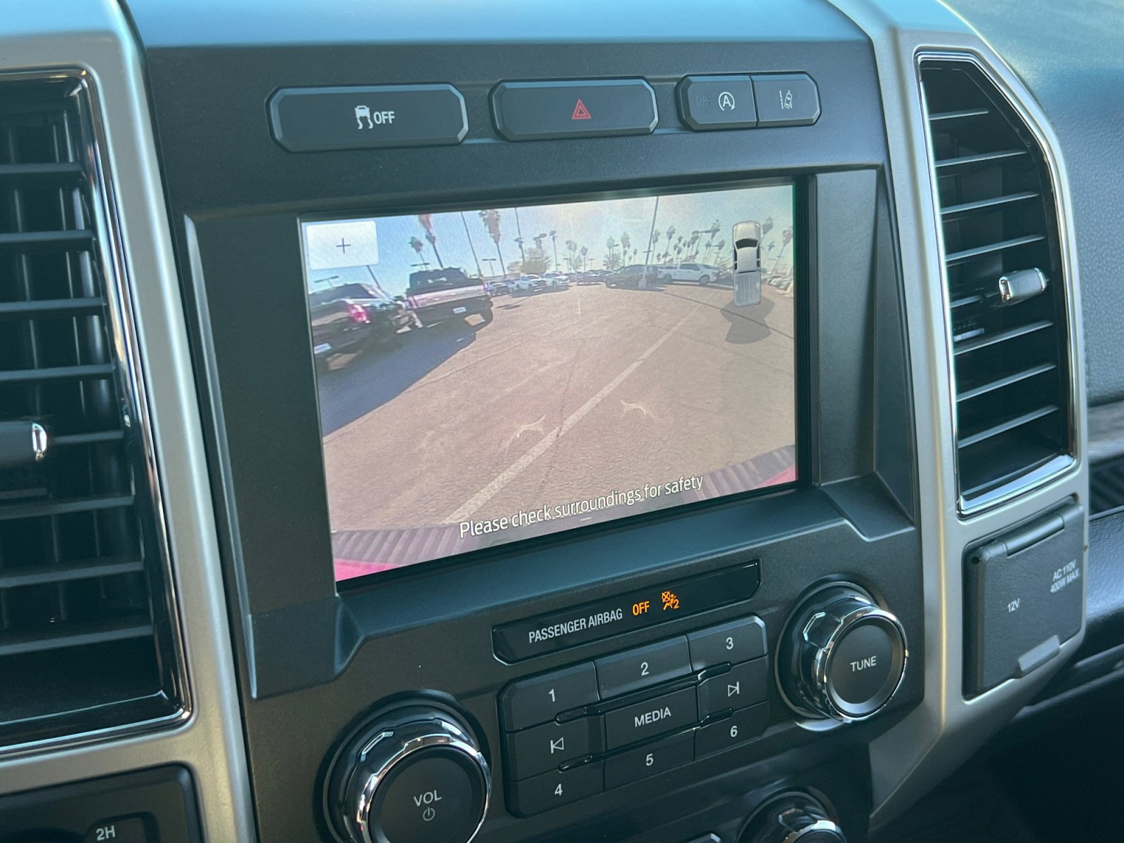 Certified 2020 Ford F150 Lariat image 28