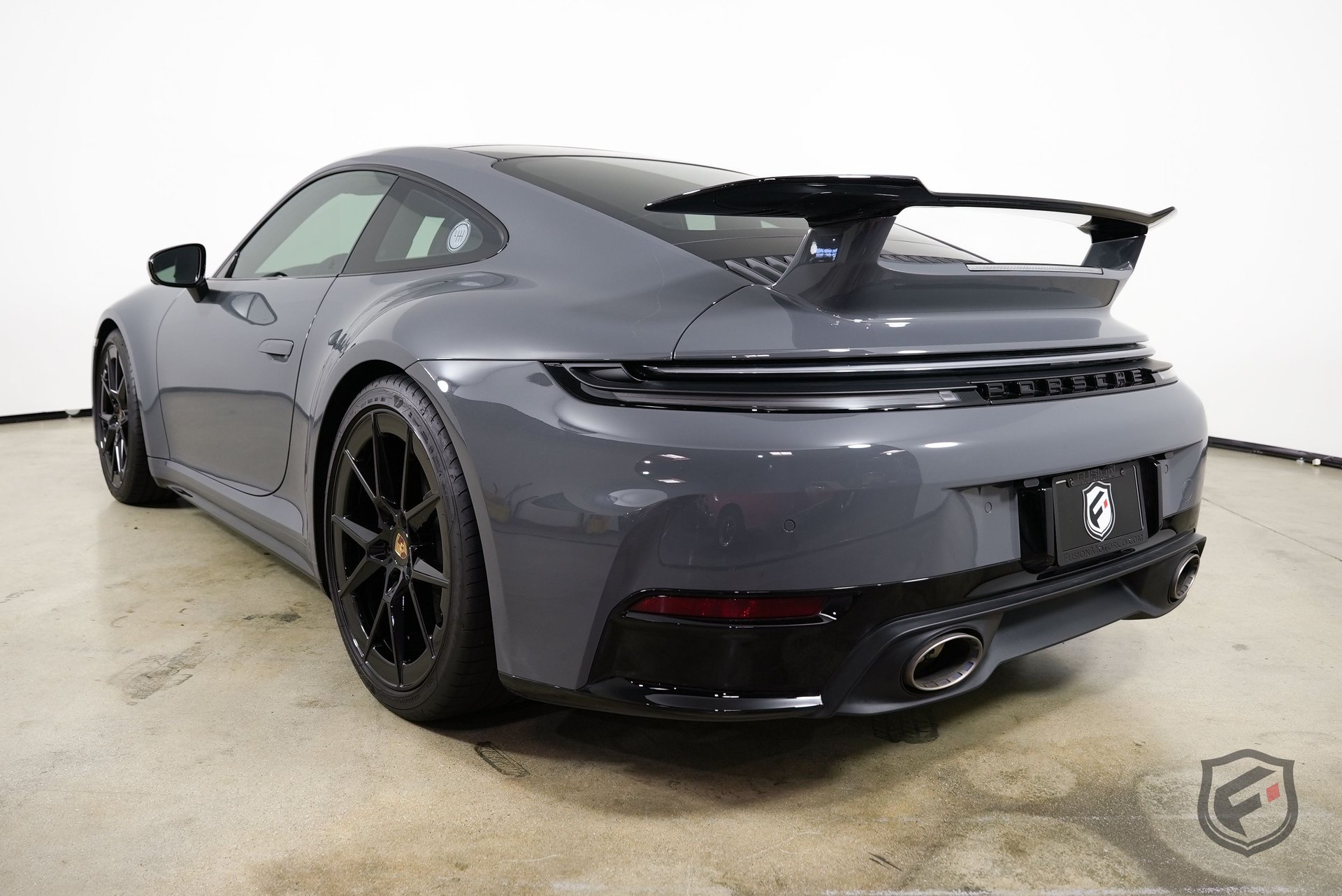 Used 2025 Porsche 911 Carrera RWD image 7