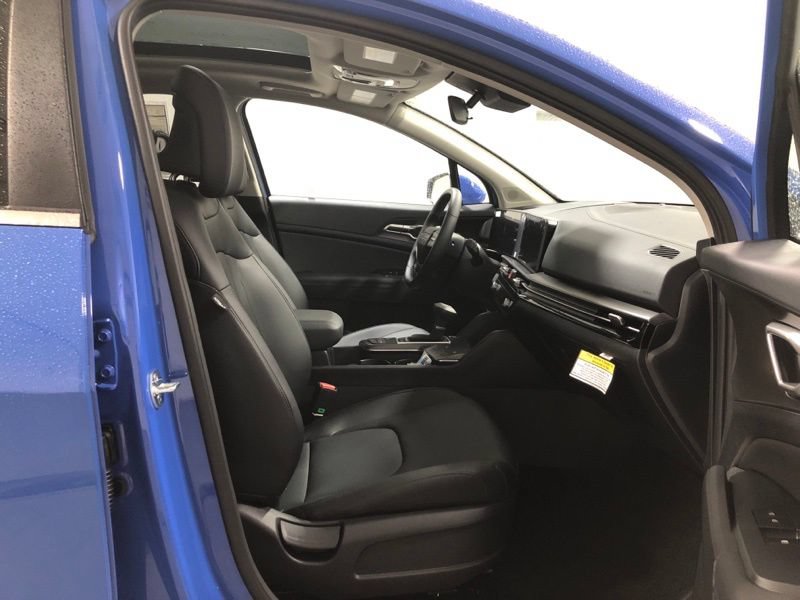 New 2026 Kia Sportage EX w/ EX Panorama Roof Package FWD image 14