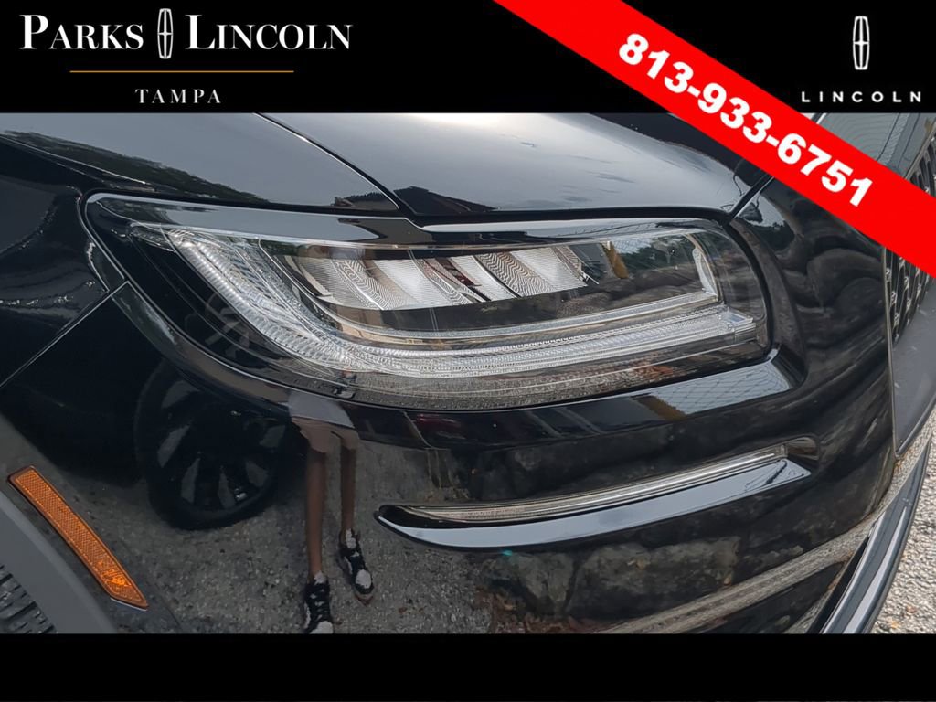 Used 2023 Lincoln Nautilus Reserve w/ Monochromatic Package FWD image 12