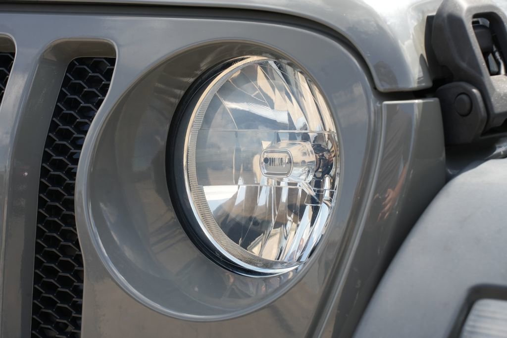 Used 2018 Jeep Wrangler Unlimited Sport S AWD/4WD image 24