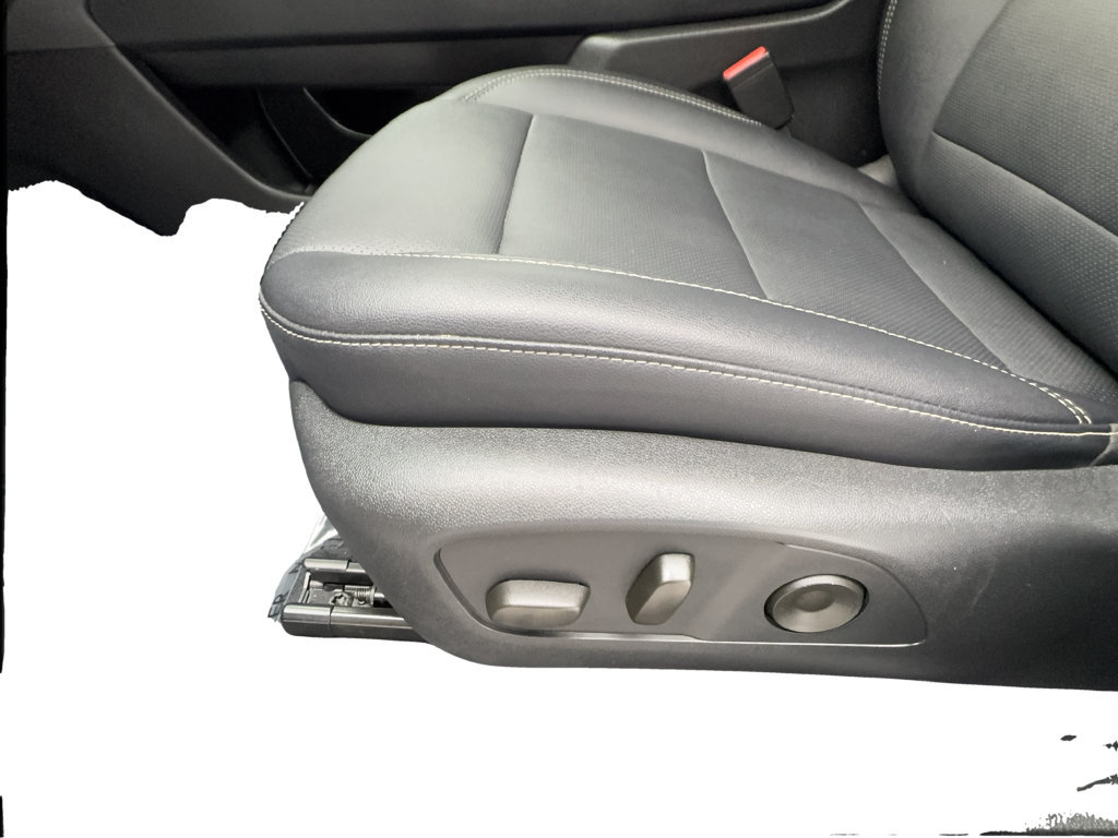 Used 2025 Chevrolet Traverse LT AWD/4WD image 22