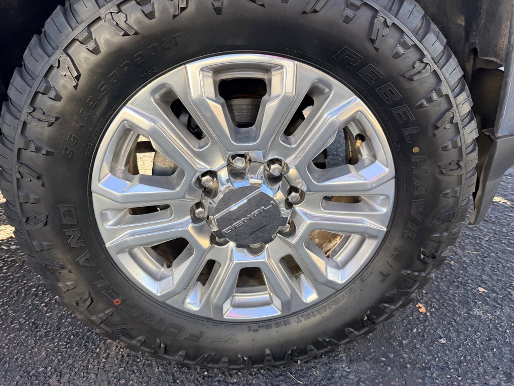 Used 2017 Chevrolet Silverado 2500 LTZ w/ Duramax Plus Package image 44