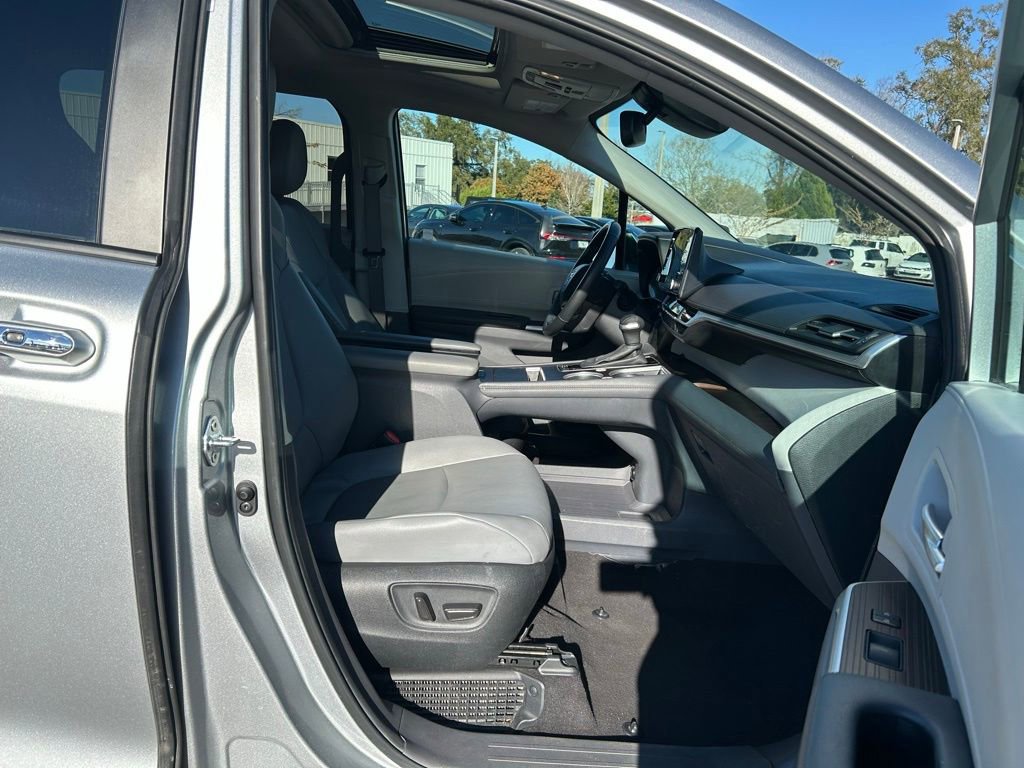 Used 2024 Toyota Sienna XLE image 34