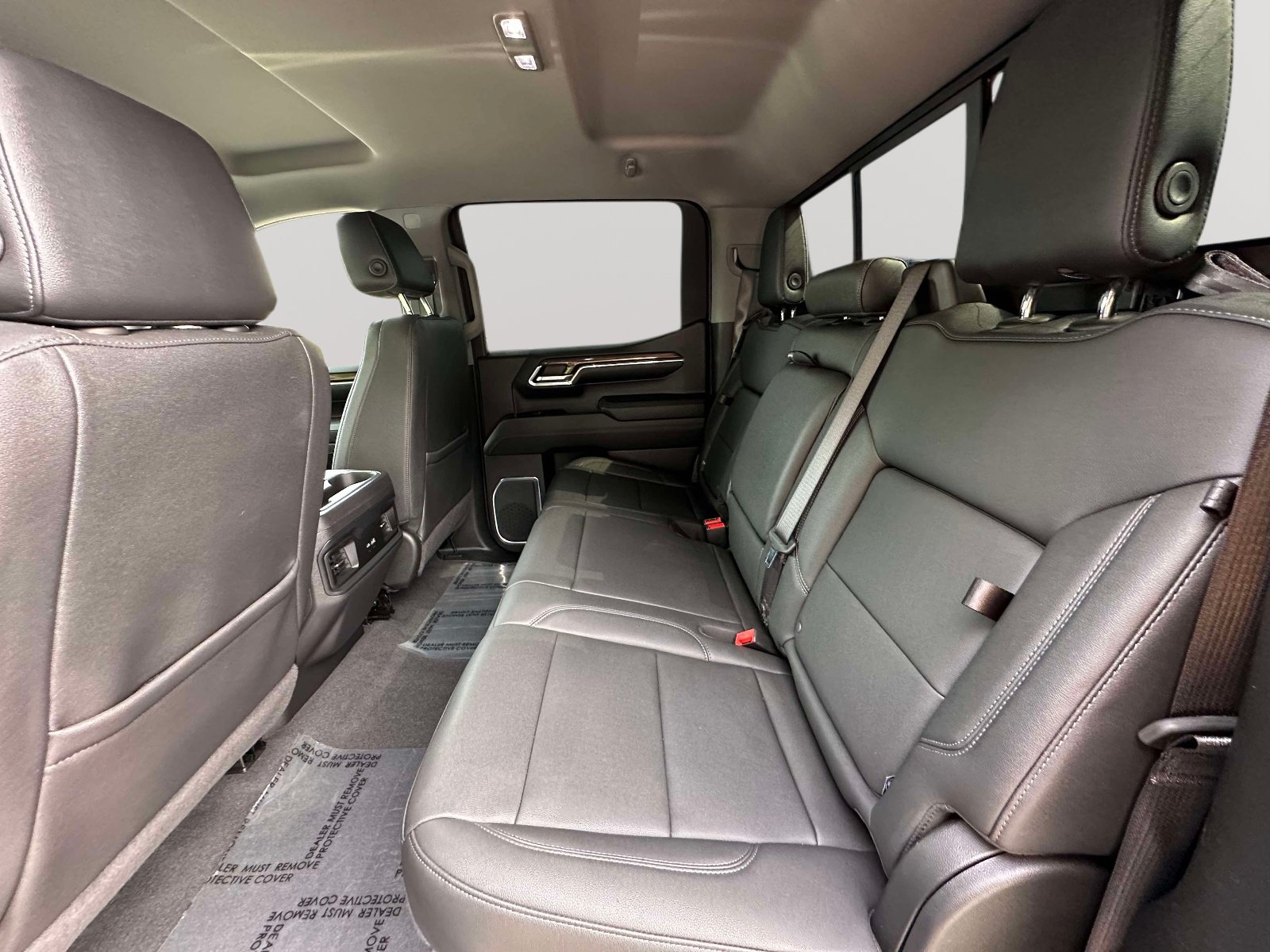 Used 2024 Chevrolet Silverado 1500 LT Trail Boss w/ Convenience Package II AWD/4WD image 30