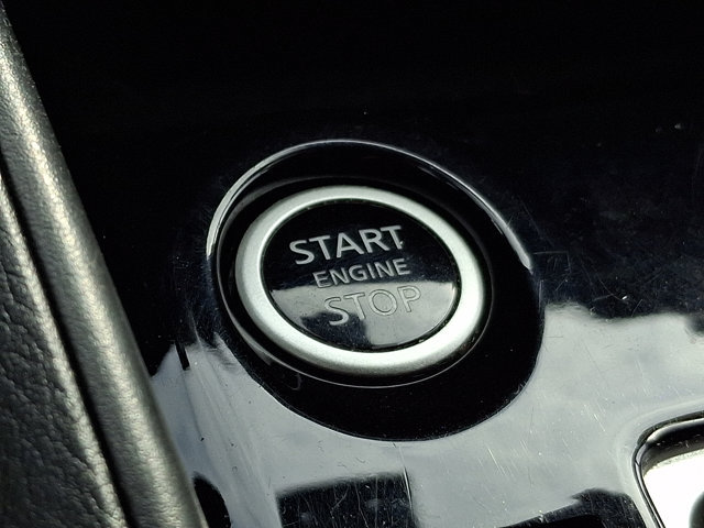 Certified 2024 Nissan Versa SR FWD image 21