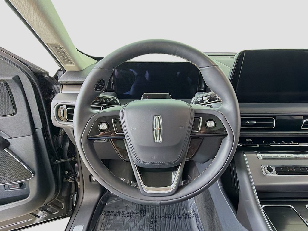 Used 2025 Lincoln Aviator AWD w/ Jet Appearance Package image 36