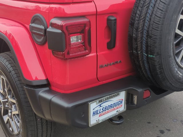New 2026 Jeep Wrangler Unlimited Sahara AWD/4WD image 22