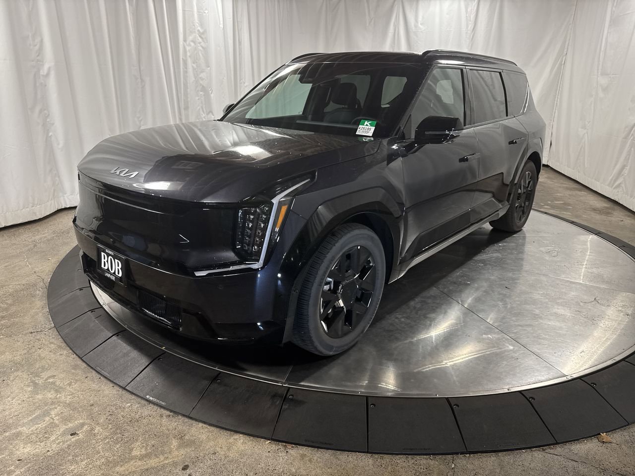 New 2026 Kia EV9 Land w/ Nightfall Edition Package