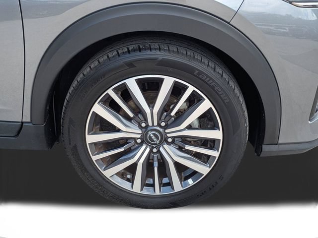 Used 2024 Nissan Kicks SR FWD image 11