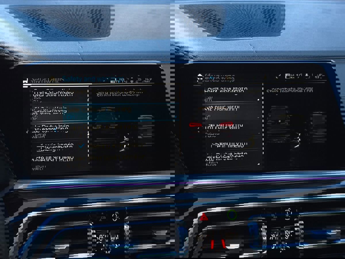 Used 2023 BMW X5 xDrive45e w/ Executive Package image 41