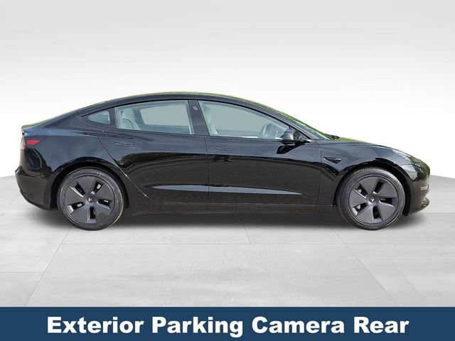 Used 2023 Tesla Model 3 Standard Range image 9