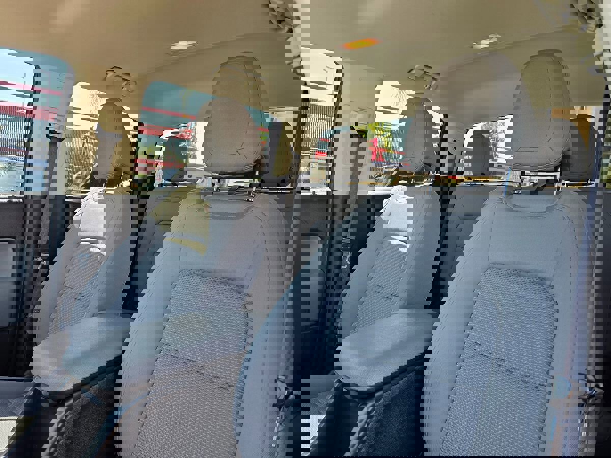 Used 2019 Chevrolet Colorado W/T w/ Custom Special Edition image 22