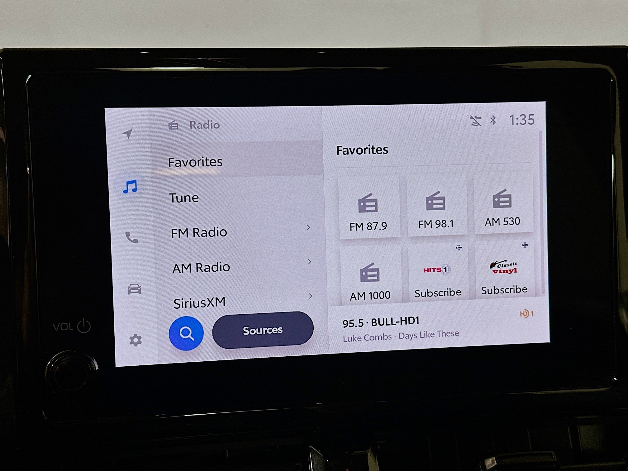 Used 2023 Toyota Corolla LE image 19