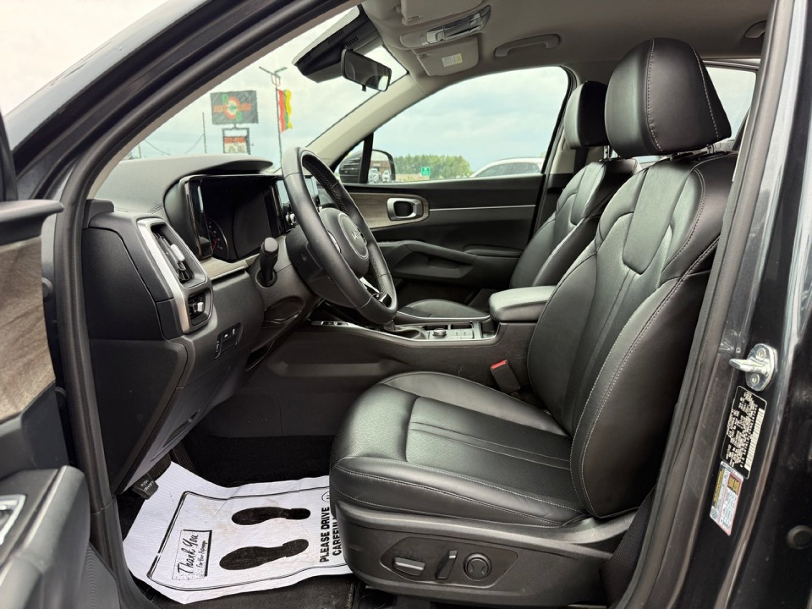 Used 2022 Kia Sorento S AWD/4WD image 29