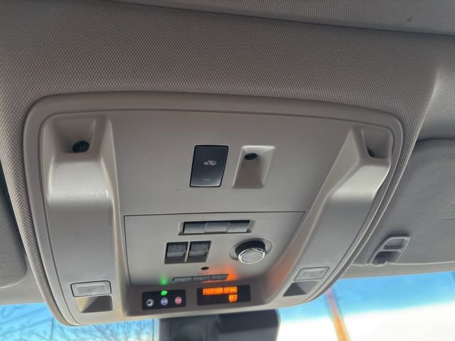 Used 2019 Cadillac Escalade Premium Luxury image 14