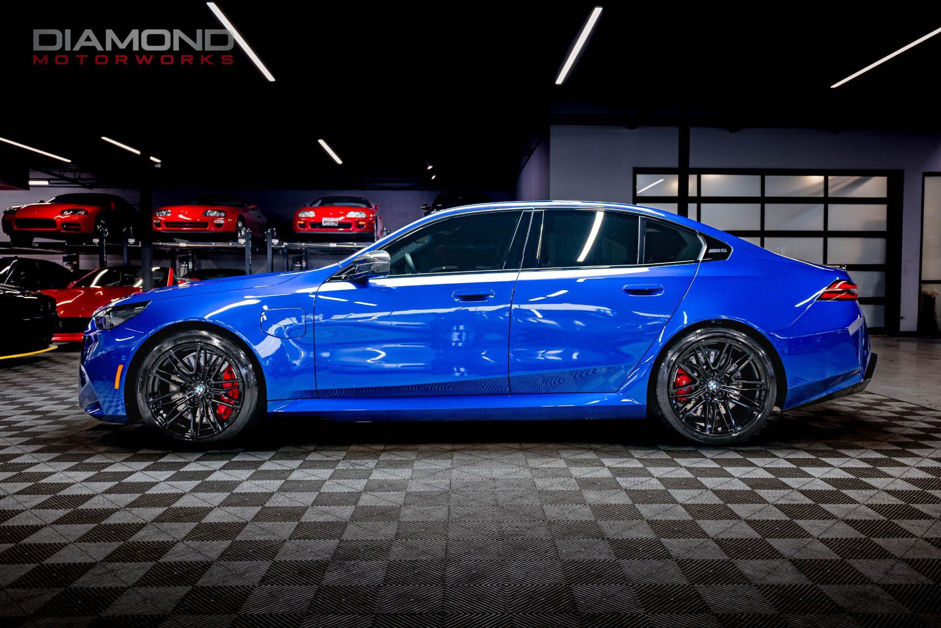 Used 2025 BMW M5 w/ Carbon Package image 13