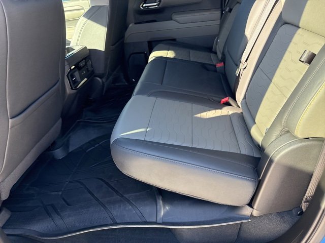 Used 2025 Chevrolet Silverado 1500 ZR2 w/ Technology Package image 26