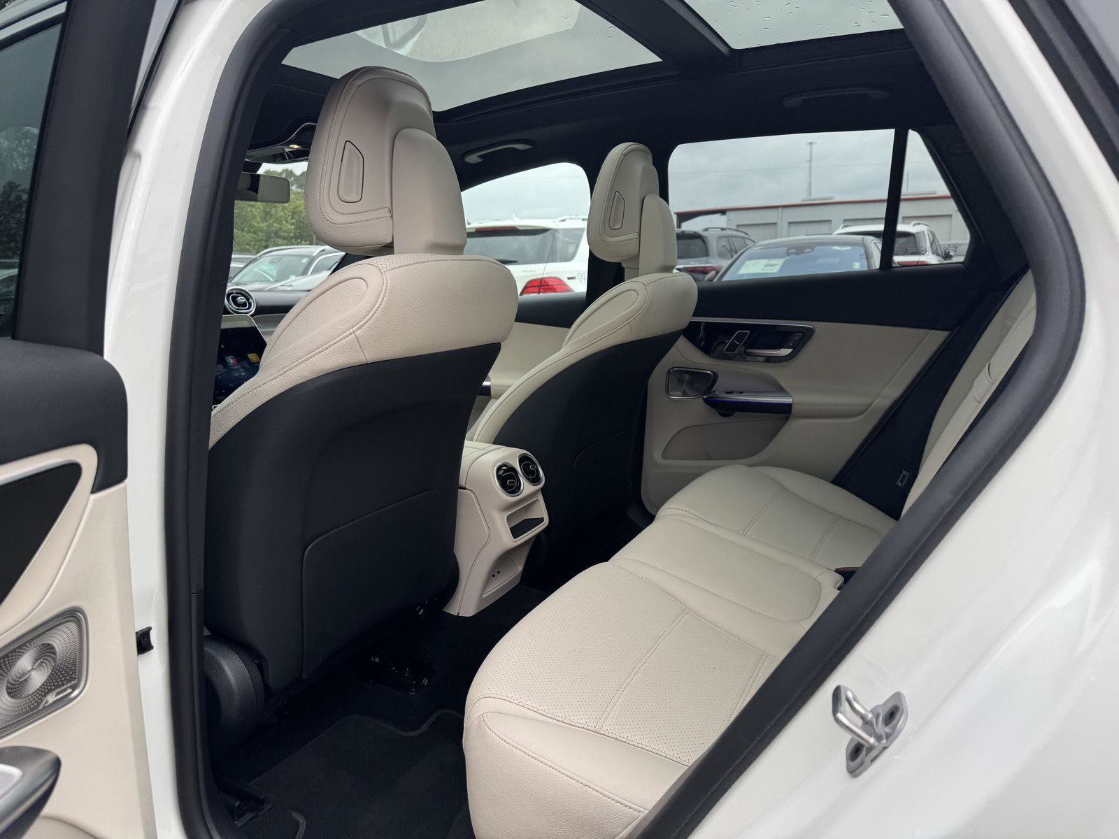 Certified 2025 Mercedes-Benz GLC 300 image 17