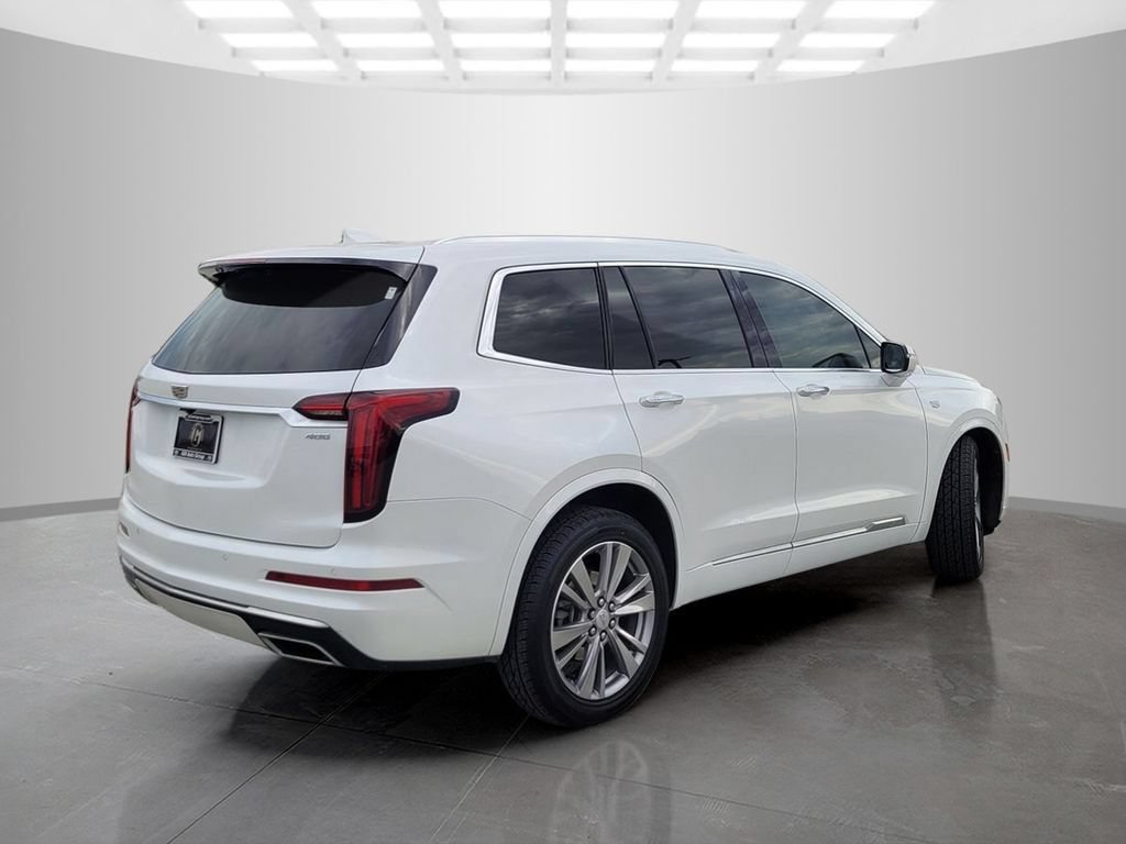 Used 2023 Cadillac XT6 Premium Luxury FWD image 5