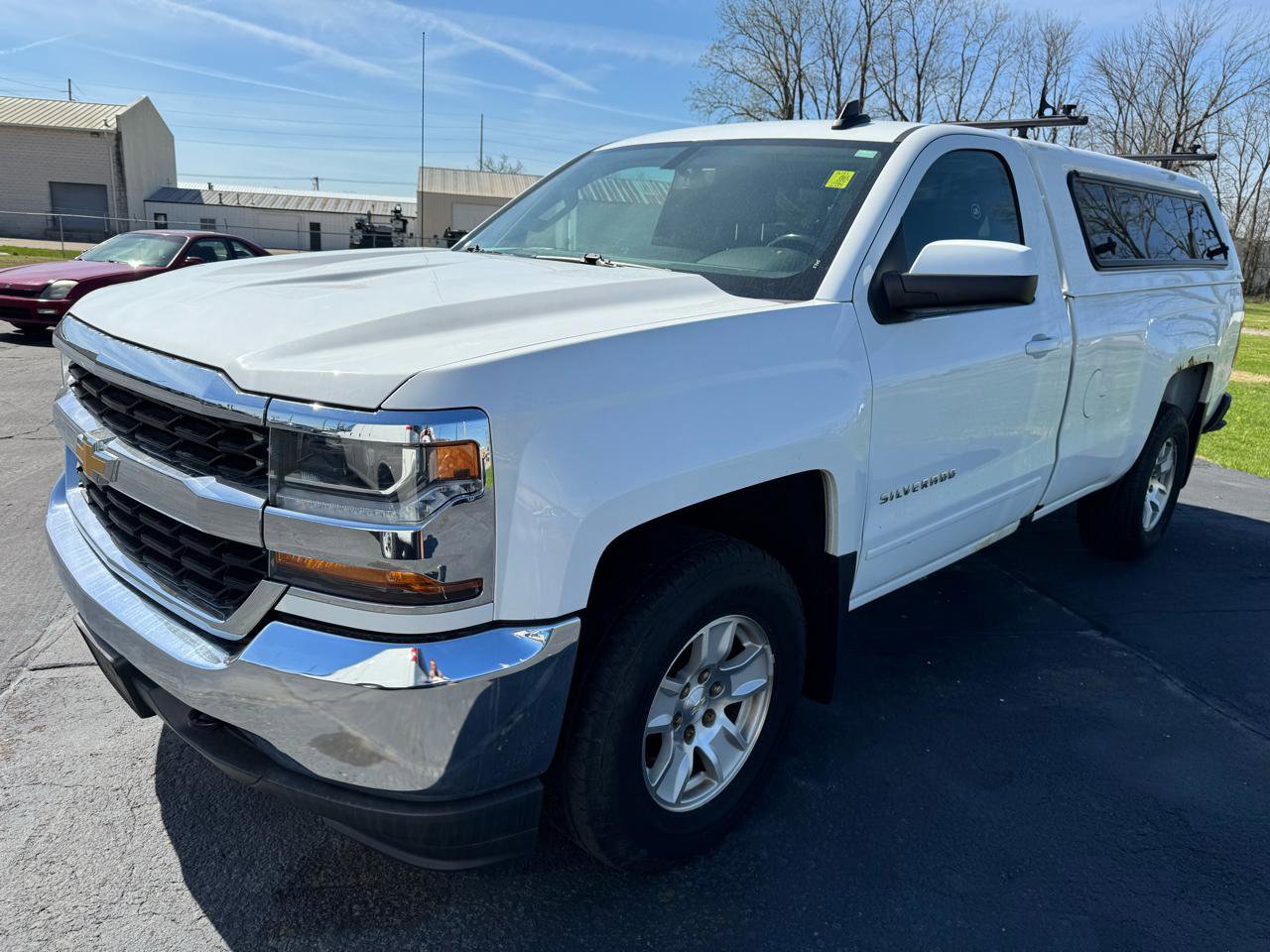 Used 2017 Chevrolet Silverado 1500 LT w/ Trailering Package AWD/4WD image 2