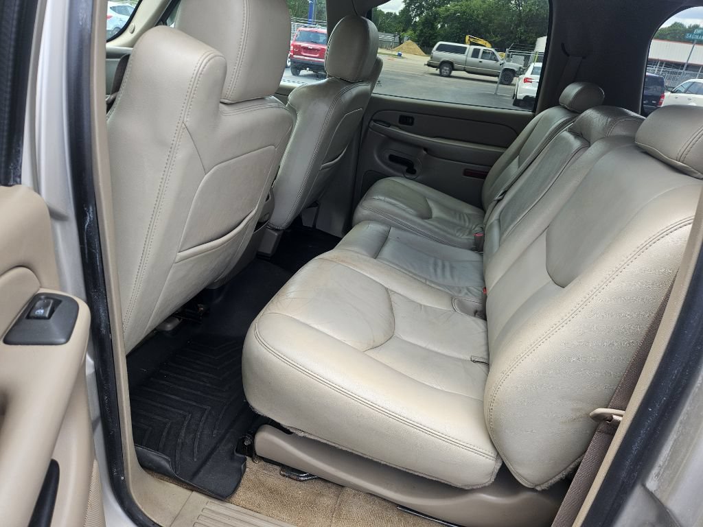 Used 2005 Chevrolet Suburban LT w/ Preferred Equipment Group AWD/4WD image 16