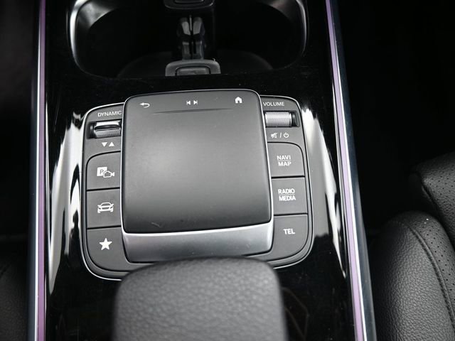 Used 2021 Mercedes-Benz GLB 250 image 9
