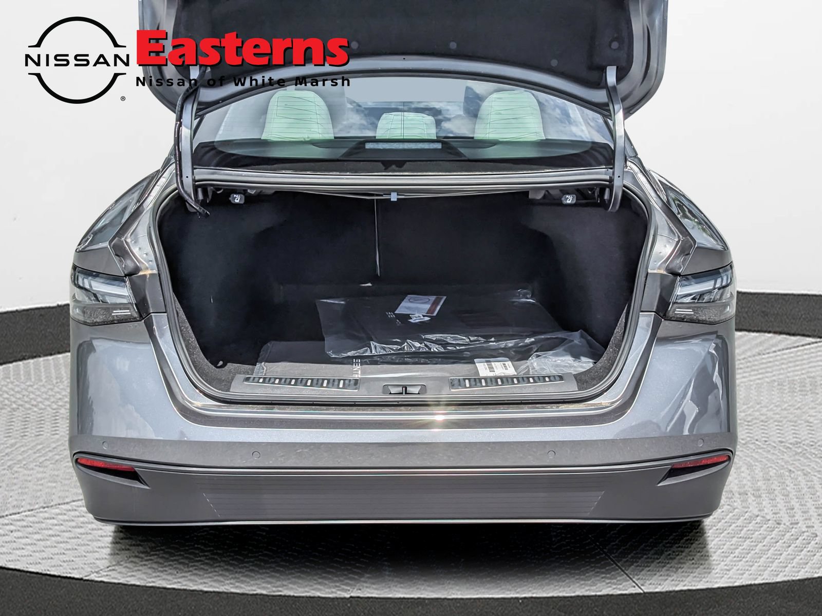 New 2026 Nissan Sentra SL w/ Floor Mat Package FWD image 10