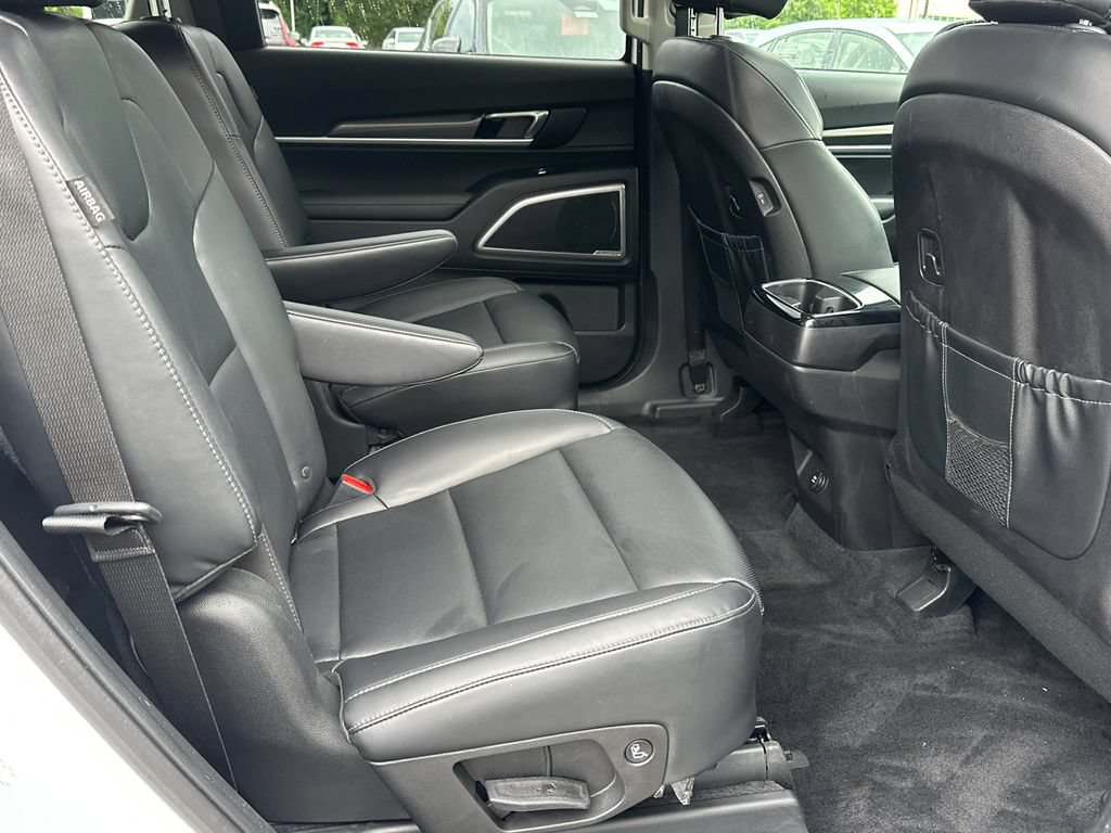 Certified 2023 Kia Telluride S w/ S Sunroof Package AWD/4WD image 16