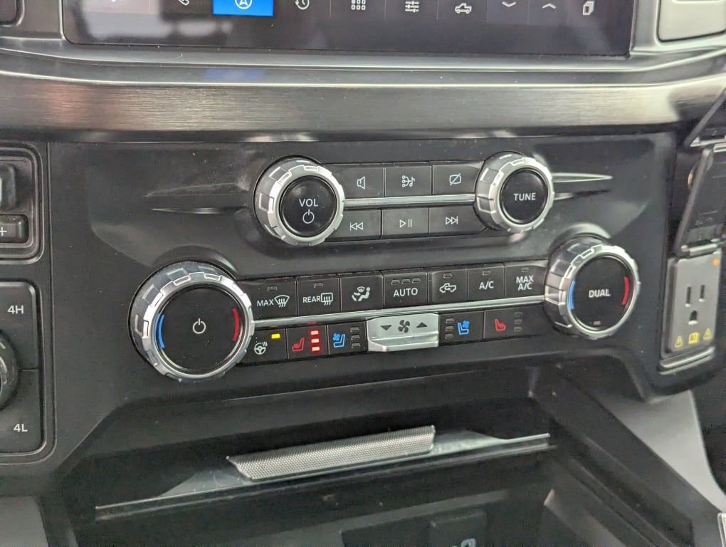 Used 2024 Ford F350 Lariat w/ Lariat Ultimate Package image 31