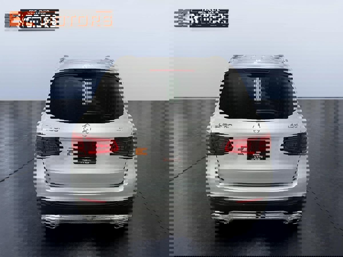 Used 2020 Mercedes-Benz GLC 300 4MATIC image 5