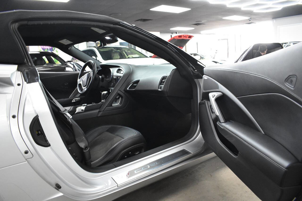 Used 2014 Chevrolet Corvette Stingray Convertible w/ 2LT Preferred Equipment Group image 29
