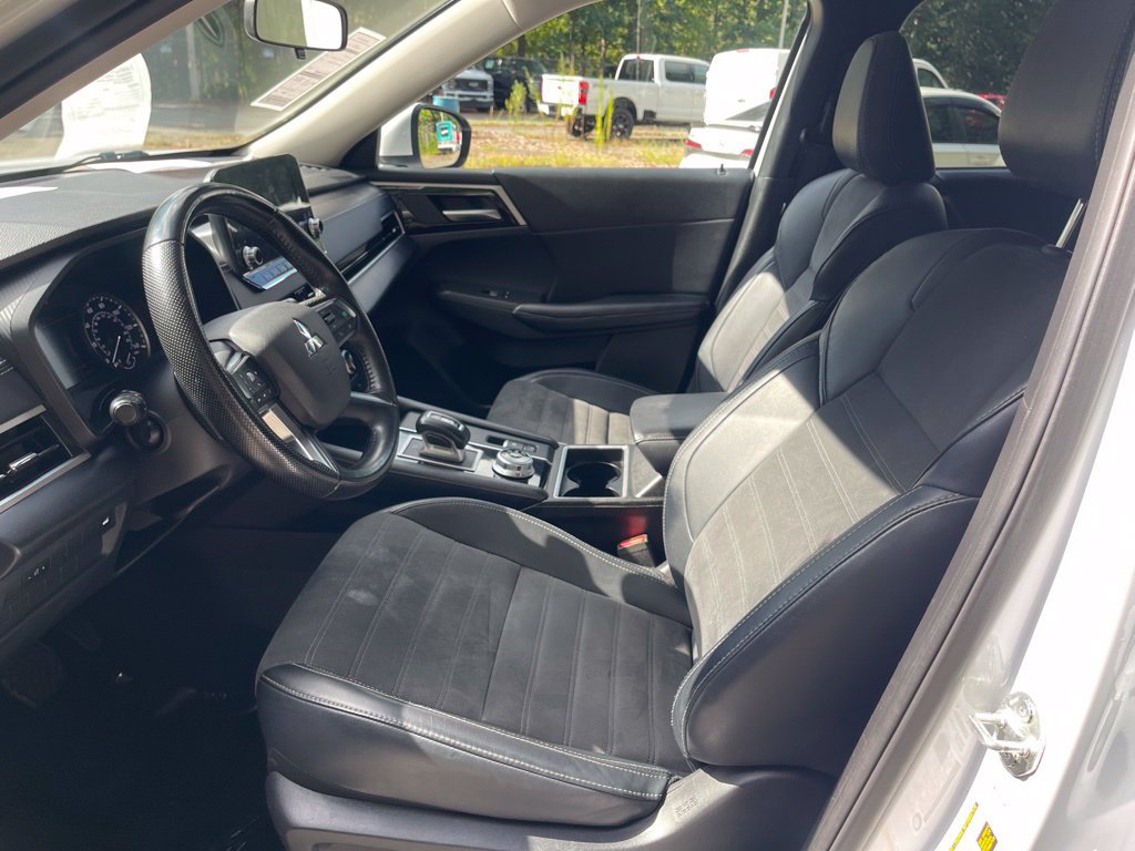 Used 2024 Mitsubishi Outlander SE FWD image 15